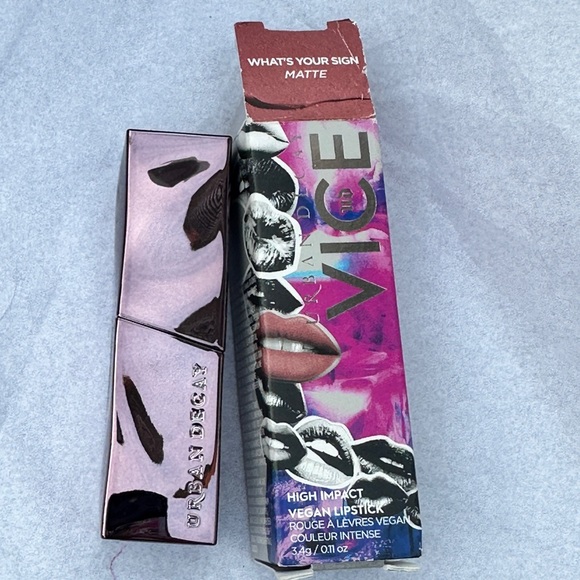URBAN DECAY Vice shade: what’s your sign  ( Hydrating Lipstick) - Picture 3 of 16